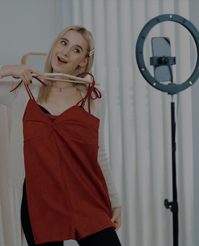 How Fashion Brands Leveraged Influencer Activations this Holiday Season